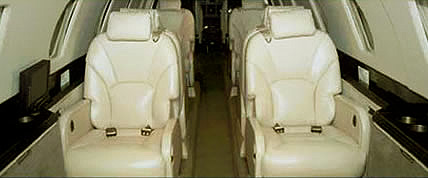 Interior de la citación X de jet privado