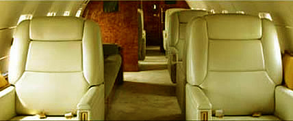 Interior de la Global Express Jet Privado