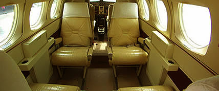 Interior de la King Air 90 Jet Privado
