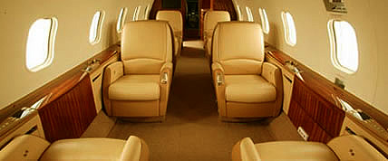 Interior de la Challenger 300 Jet Privado