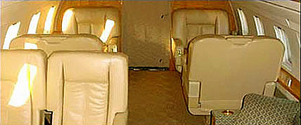Interior de la Challenger 600 Jet Privado